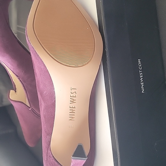 Nine West pumps - Picture 4 of 5